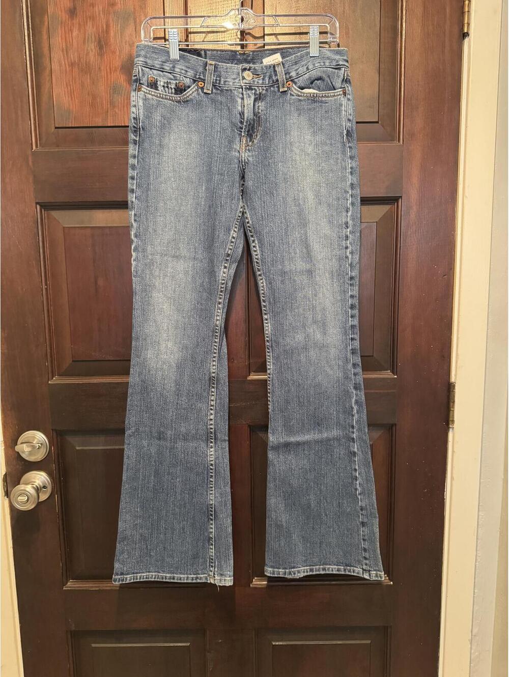 Vintage Lucky Brand Dungarees Crosstown Jeans Bootcut Size 6 USA Waist 28 Long